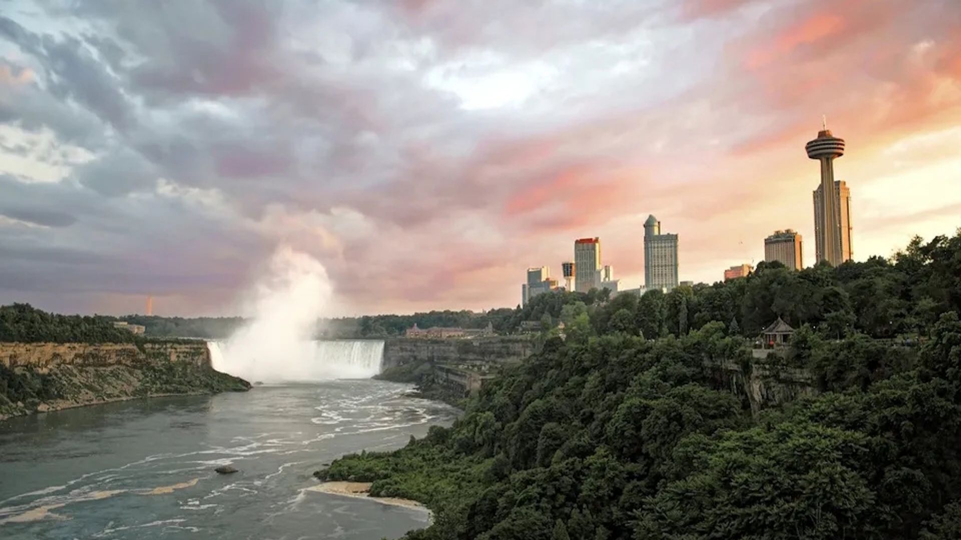 Toronto–Niagara Falls Evening Tour - With Boat