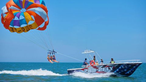 8am - Parasailing In Bradenton Beach