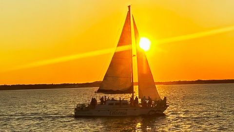 Sunset Sailing Cruise