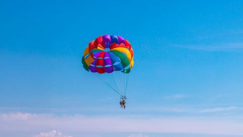 Parasailing Adventures out of the Gulf Shores Bahama Bobs