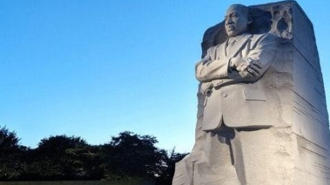 Discover DC - Convertible (14 pax)