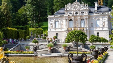 Neuschwanstein & Linderhof Exclusive  Tour Royal Premium Selection 