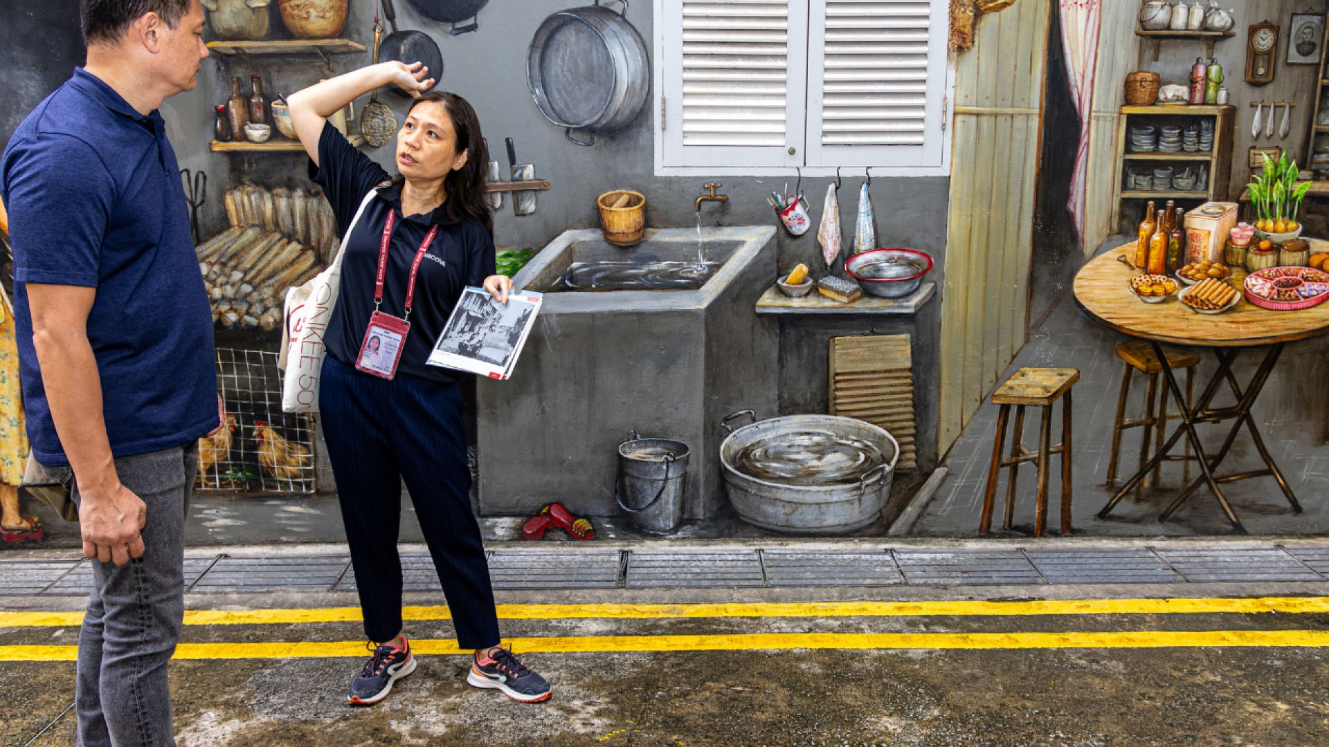 Singapore Foodie Experience Guided Tour with 5 Tastings: Evening Tour