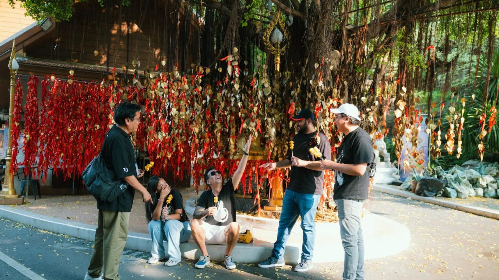 Bangkok: Grand Palace, Wat Pho & Golden Mount City Tour included Entrance tickets