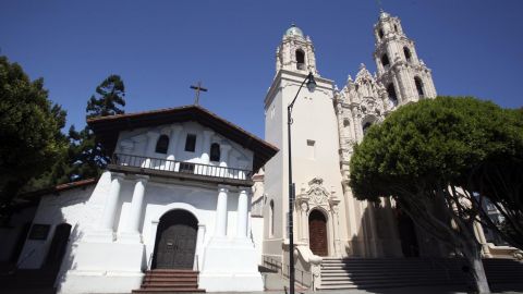 Mission District Food & History Walking Tour