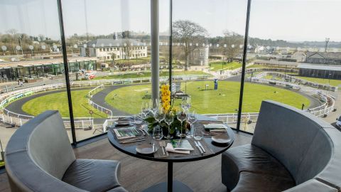 Gift the Experience: 'Breakfast & Behind-the-Scenes - The Curragh Racecourse Experience’