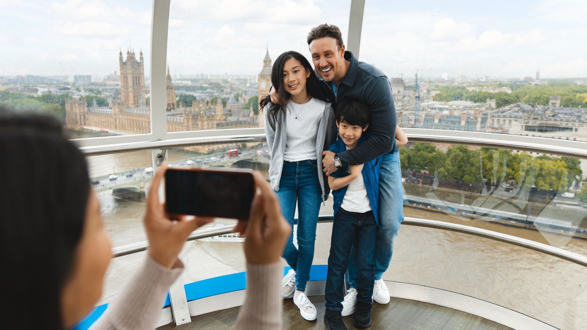 Thames Rockets - Rocket Revolution (50 mins speedboat + London Eye)