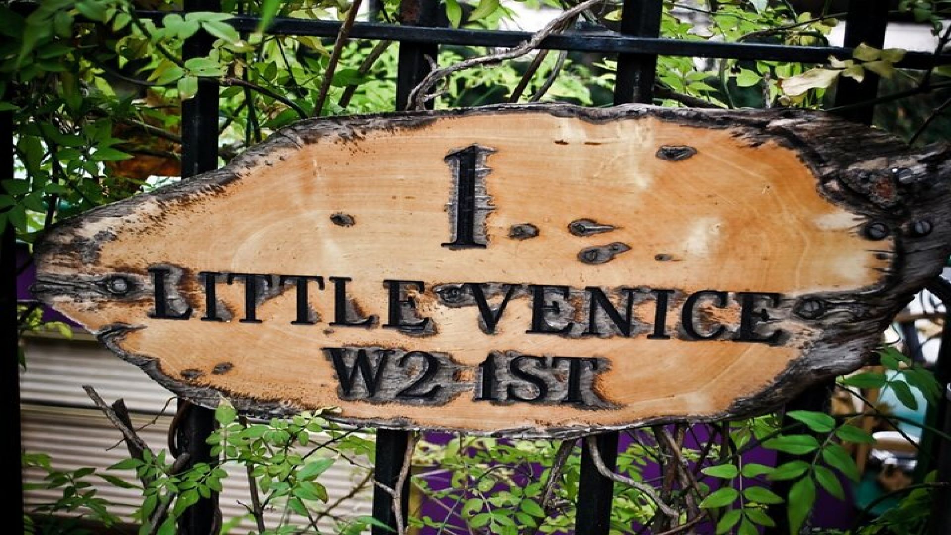 Little Venice London: Journey Through Lost Memories Quest