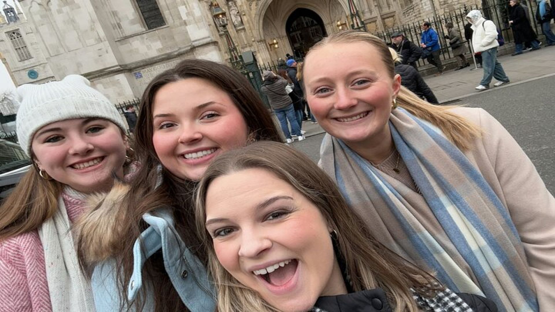 London’s Crown Secret: Self-Guided Royal Puzzle Quest