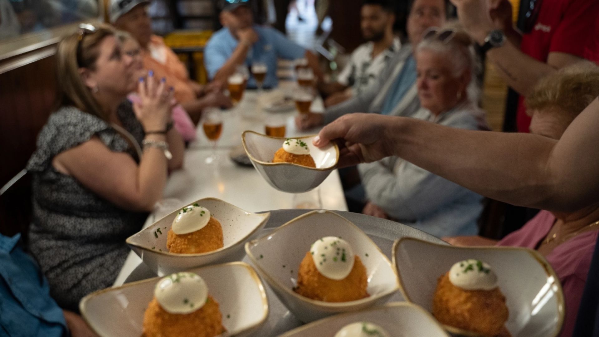 Barcelona Tapas Tour in Old Town