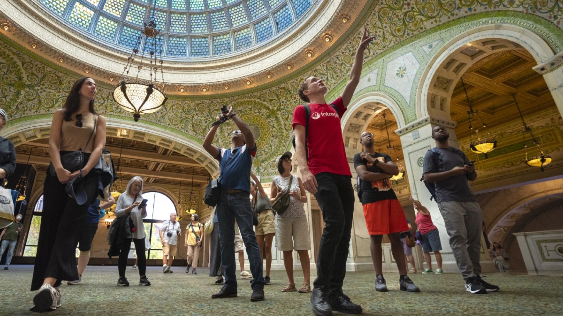 The Total Chicago Experience: Food, Culture & Prohibition Architecture