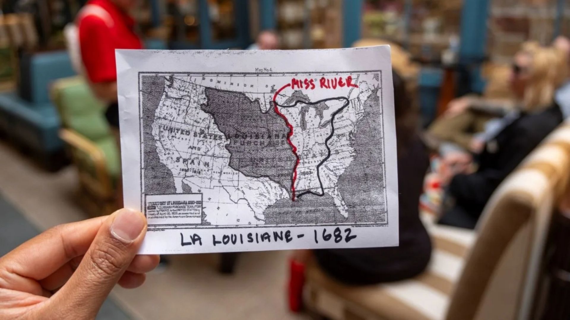 Explore Historic New Orleans: Hidden Garden District Tour