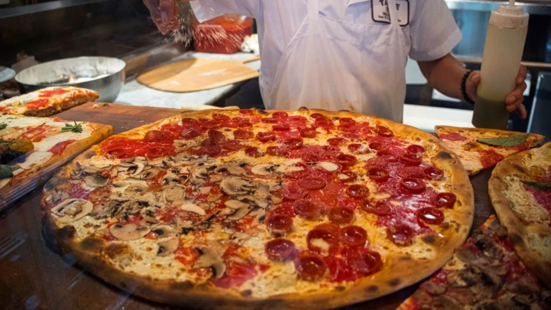 New York Neighbourhood Eats Tour: Brownstone Brooklyn Experience