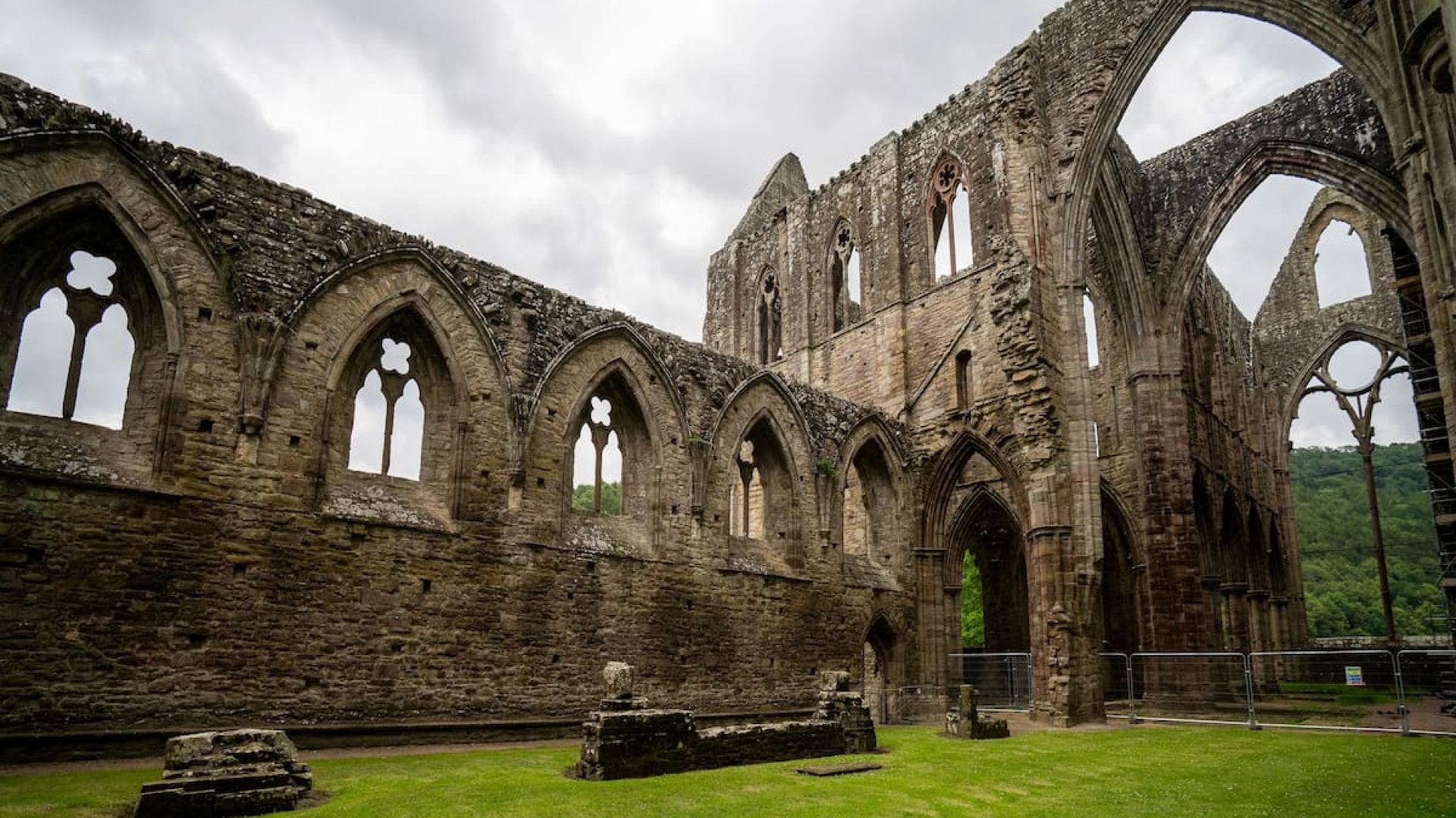 Legendary Castles & Mountains of Wales