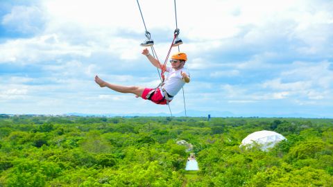 Bavaro Park: Zipline Mega Splash