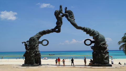 Maya Ruins of Tulum, Cenote Mariposa & Playa del Carmen: Roundtrip with Lunch