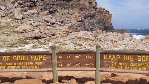 Cape Point & Table Mountain: Small-Group Guided Tour + Transfers