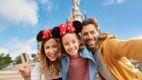 Summer OFFER Disneyland Paris 1-Day/2-Park Ticket