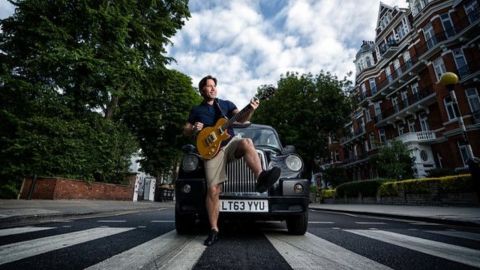 London Rock N Roll Black Cab Tour with Hotel Pick Up