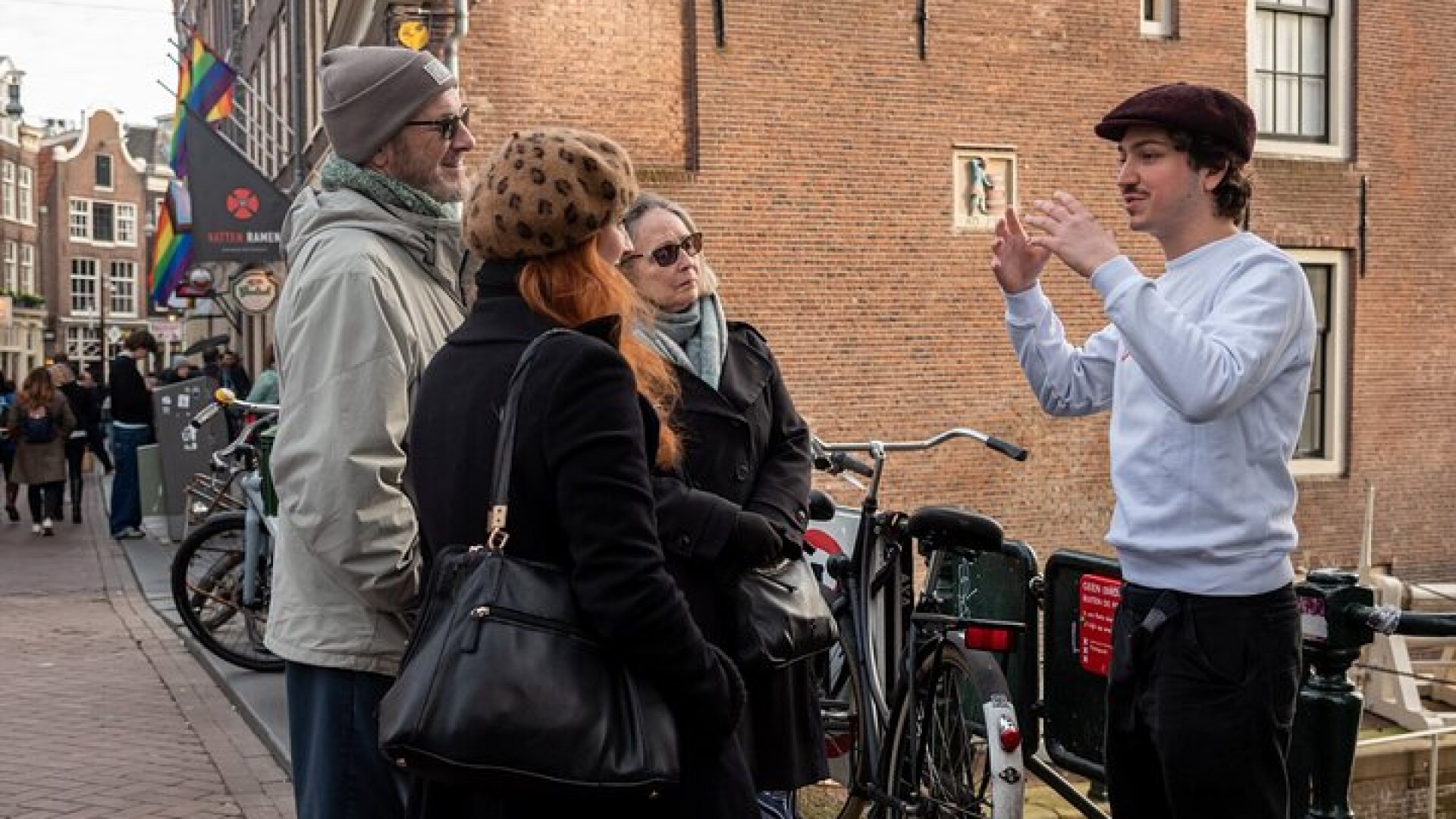 Amsterdam: Red Light District guided tour (TOP RATED)