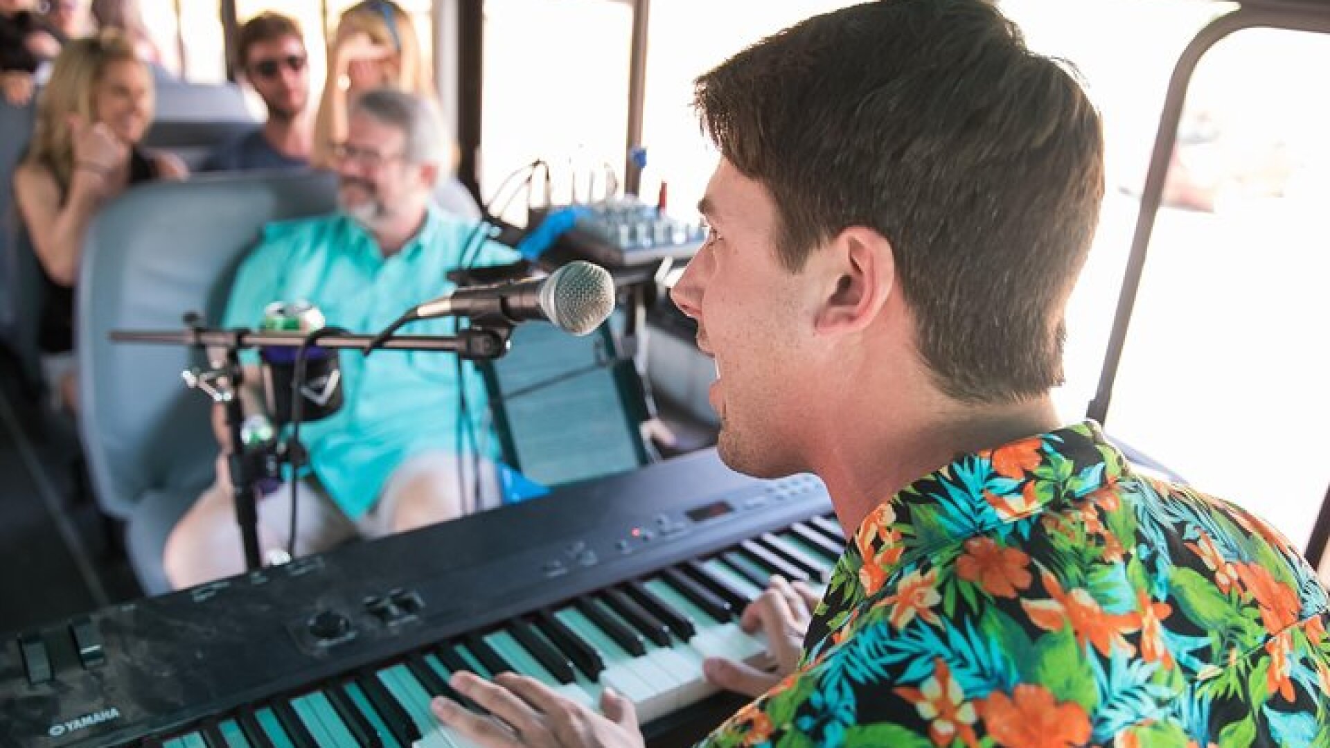 The Brew Bus: Austin Brewery Tour with Live Band