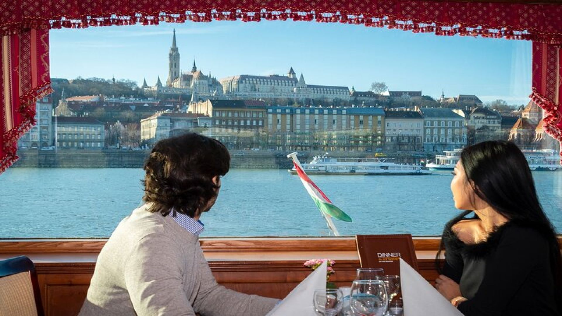 Budapest Danube Cruise with Audioguide and Panorama Terrace