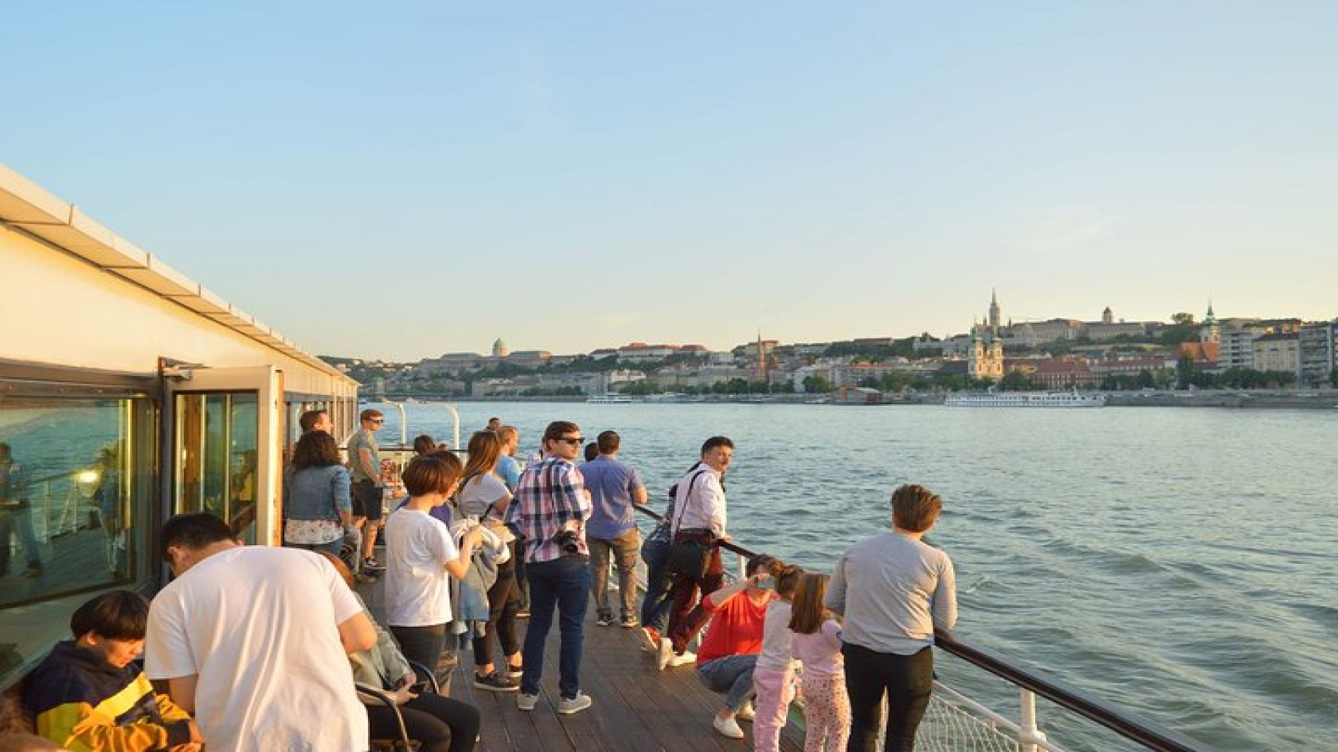 Booze Cruise Budapest Sightseeing Danube Cruise