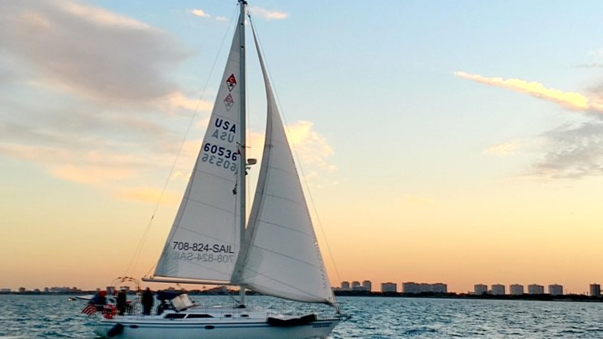 Private Sailing on Beautiful Lake Michigan - Navy Pier, Chicago