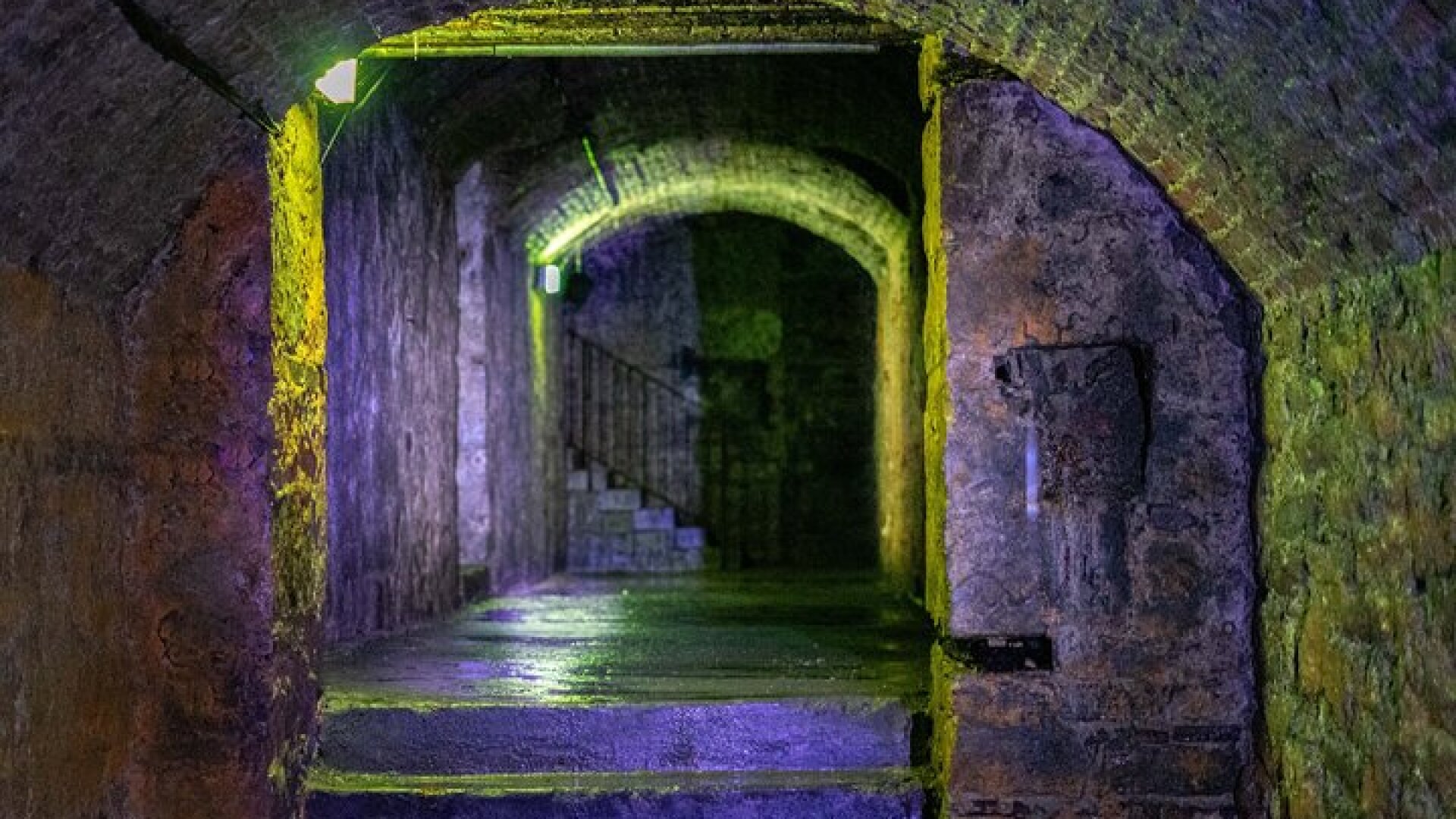 Underground Vaults Walking Tour in Edinburgh Old Town