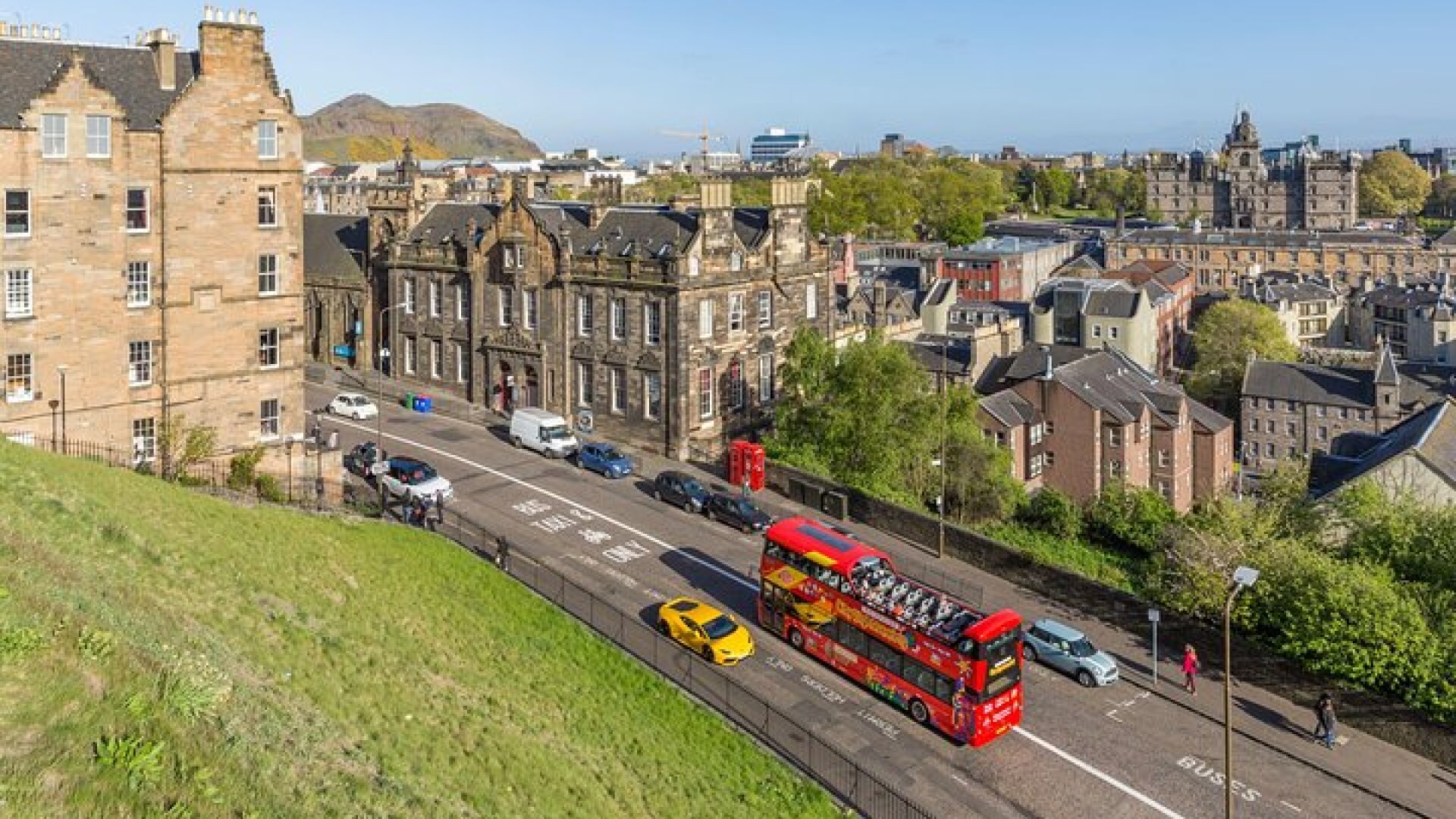 City Sightseeing Edinburgh Hop-On Hop-Off Bus Tour + Kids Go Free