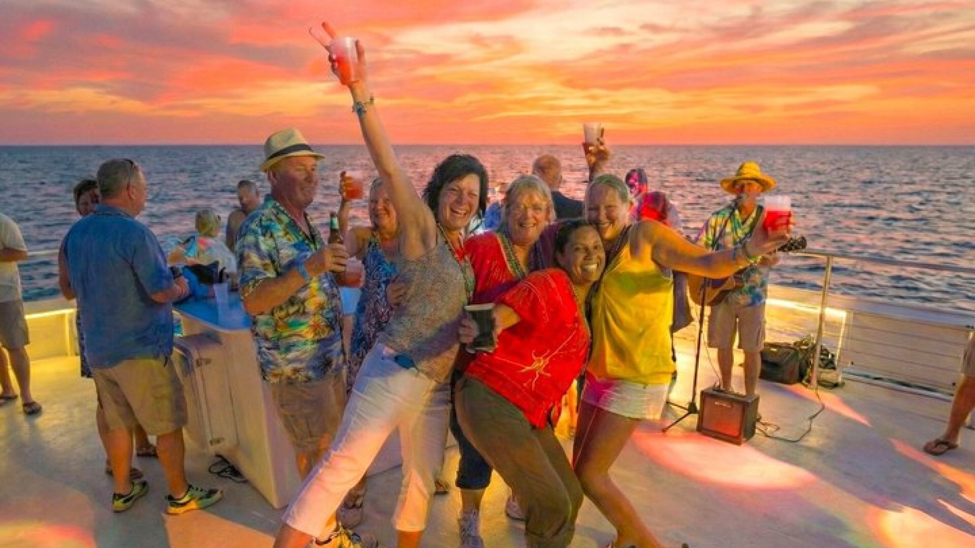 Key West Sunset Cruise: Dinner, Live Music & Drinks Included
