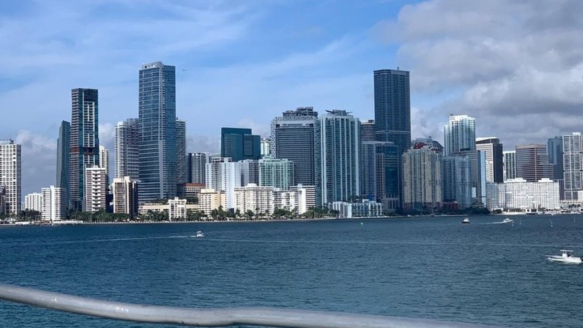City Half Day Tour of Miami by Bus with Sightseeing Cruise