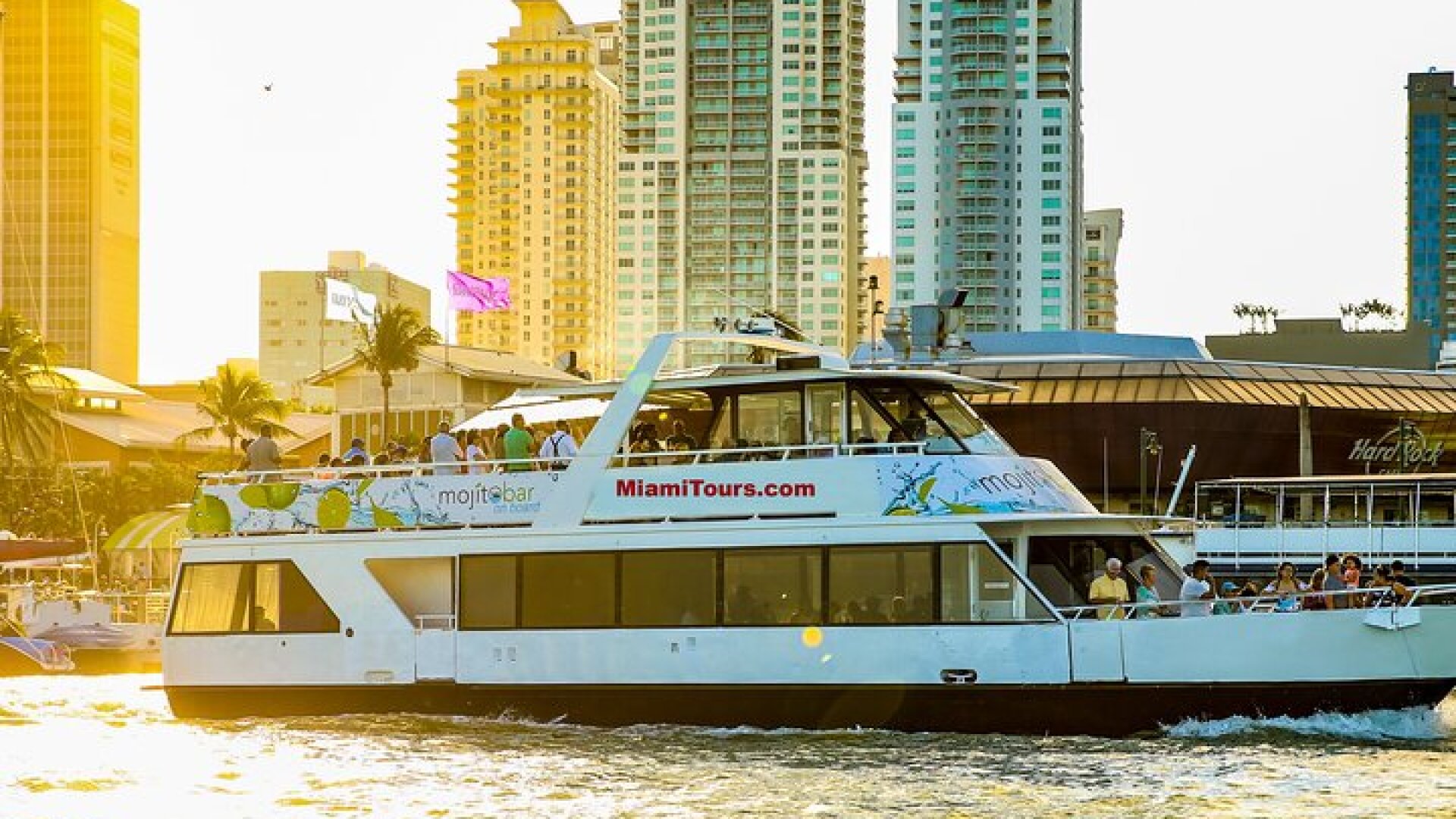 City Half Day Tour of Miami by Bus with Sightseeing Cruise