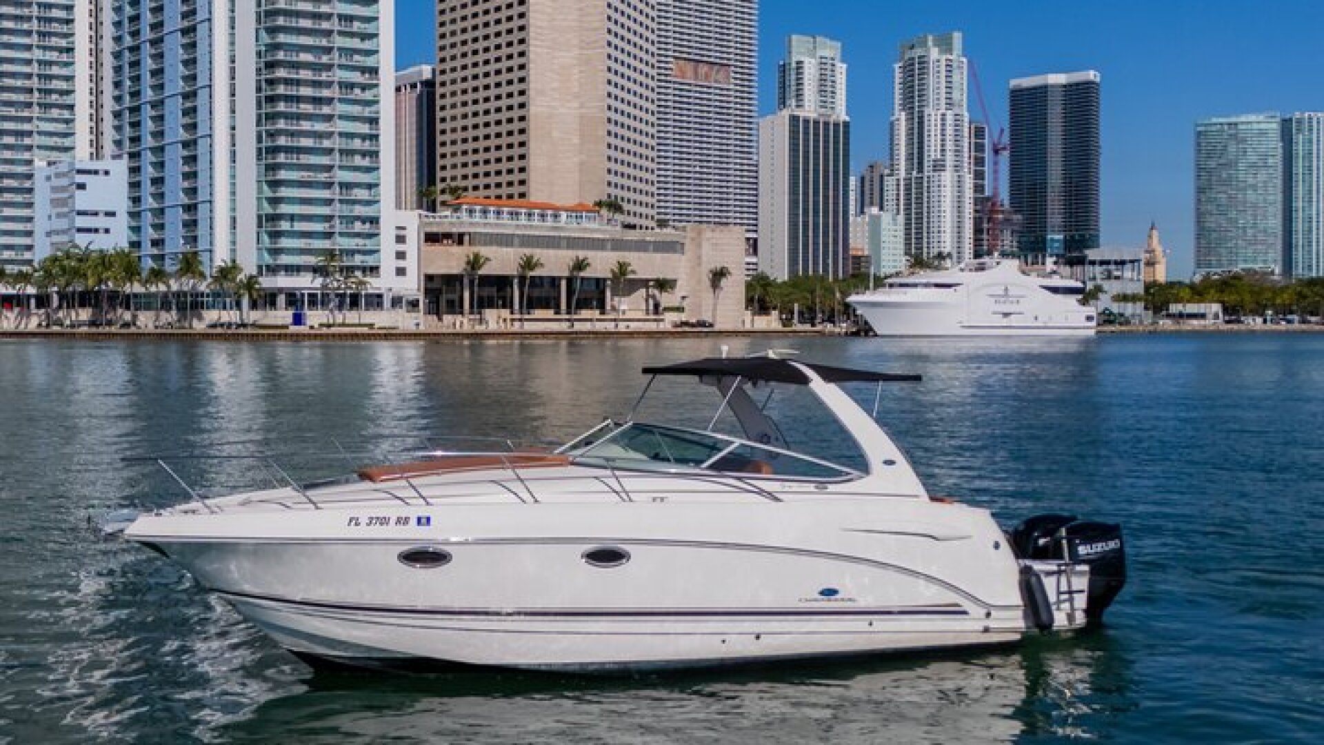 Explore Miami in Style: Private Boat Cruise Tour with Captain