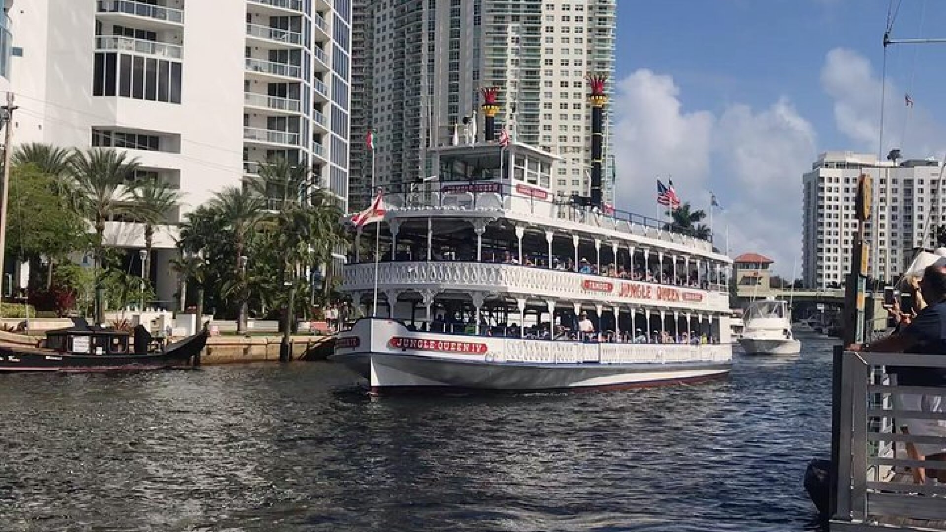 Jungle Queen Riverboat 90-Minute Narrated Sightseeing Cruise in Fort Lauderdale