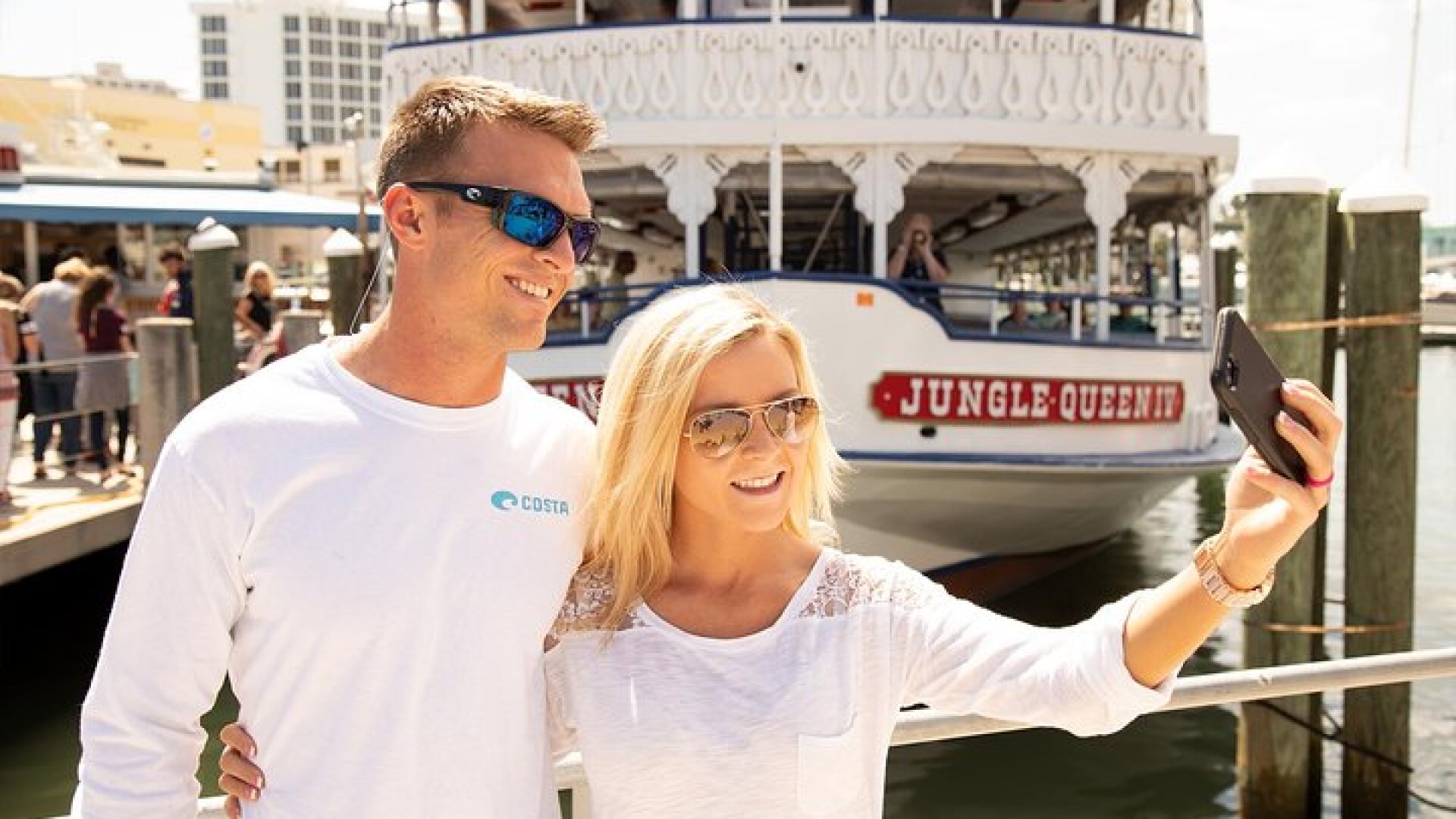 Jungle Queen Riverboat 90-Minute Narrated Sightseeing Cruise in Fort Lauderdale
