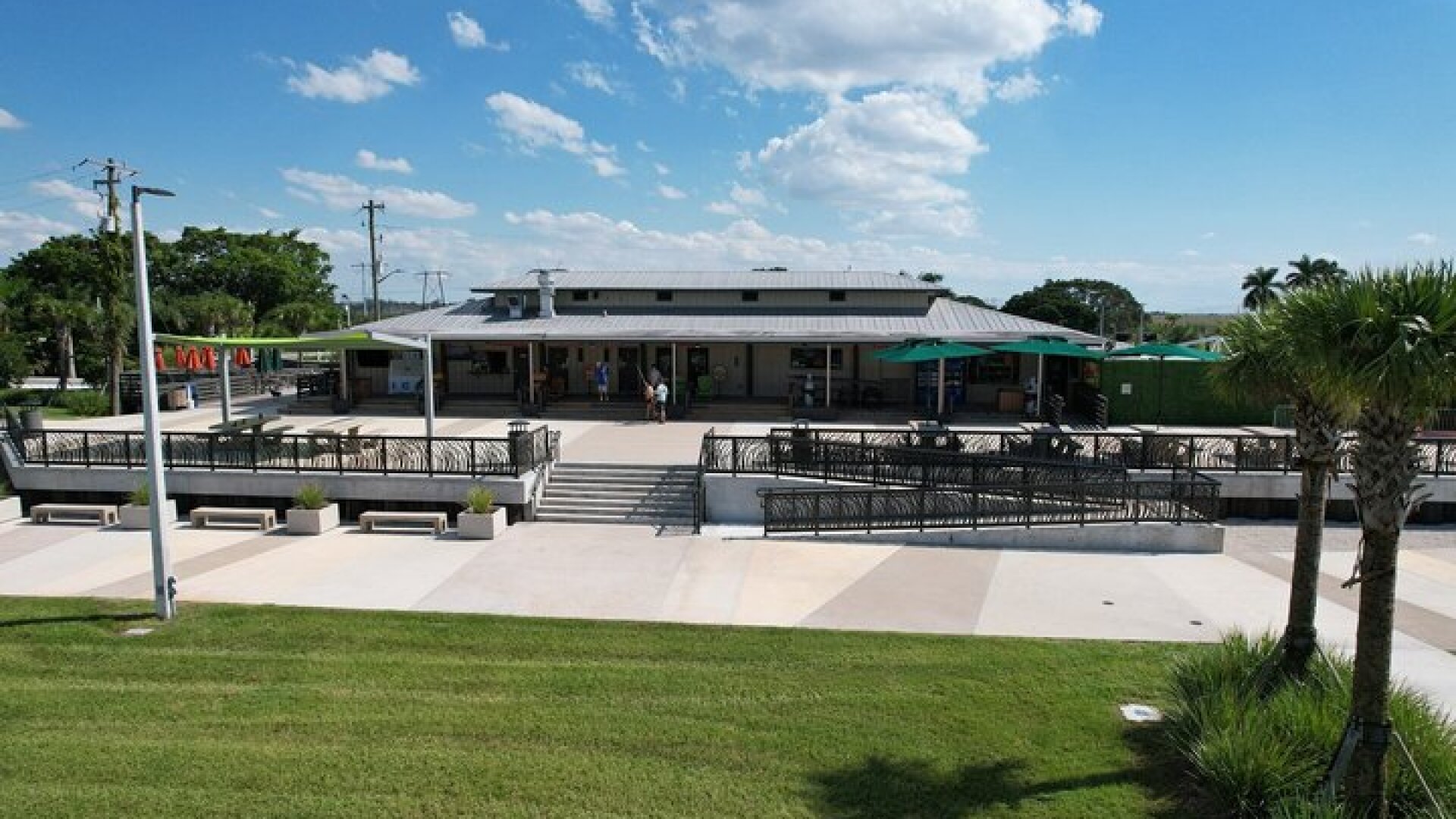 Everglades Holiday Park Airboat Tours & Rides