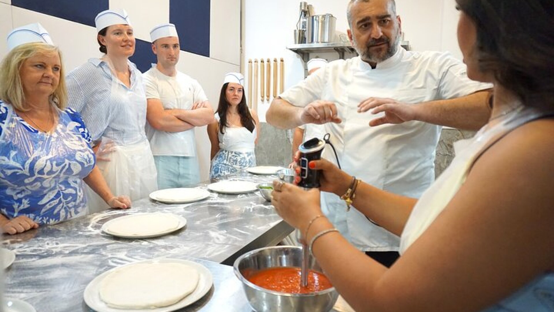 Authentic Pizza Making Class in Naples with Appetizers and Drink