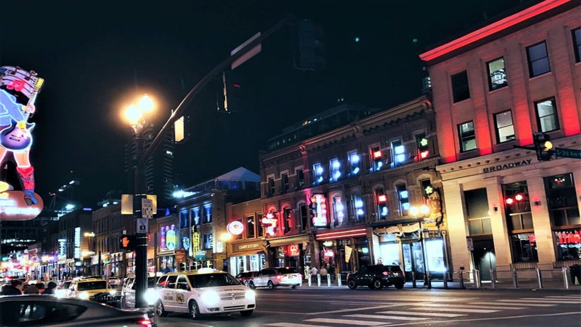Night Time Trolley Tour of Nashville with Photo Stops