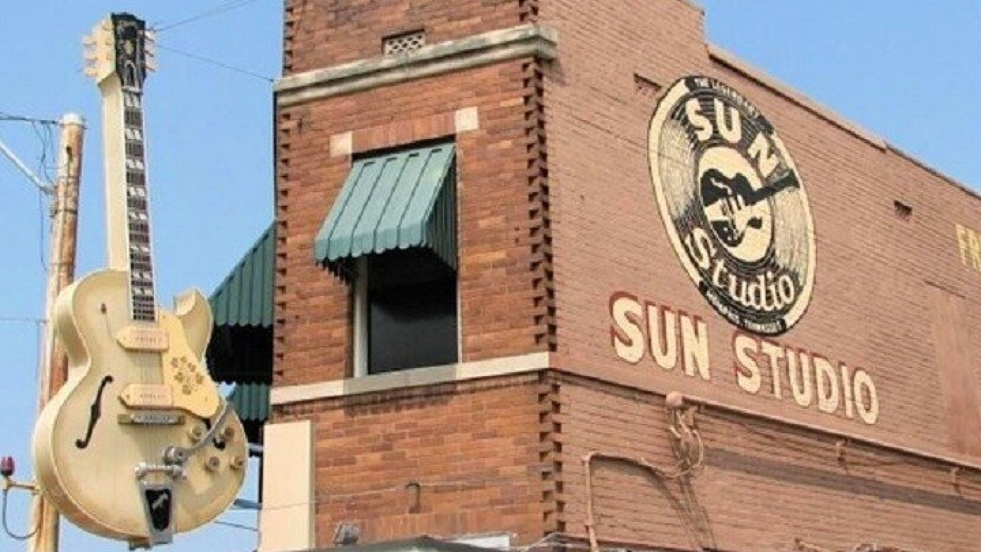 Nashville to Memphis Daytrip with Graceland VIP Tour and Sun Studio Admission