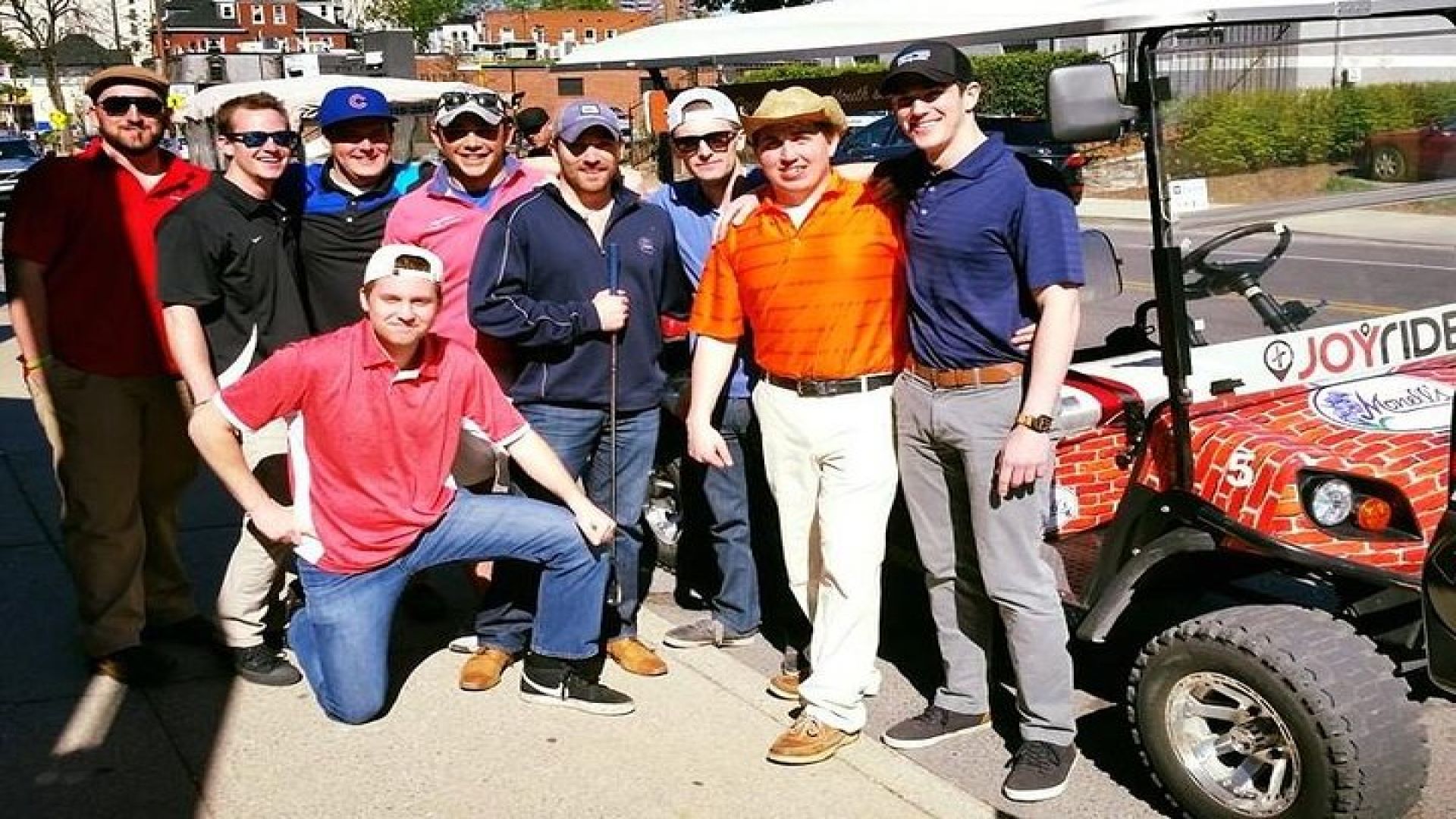 Nashville Pub Crawl Golf Game by Golf Cart