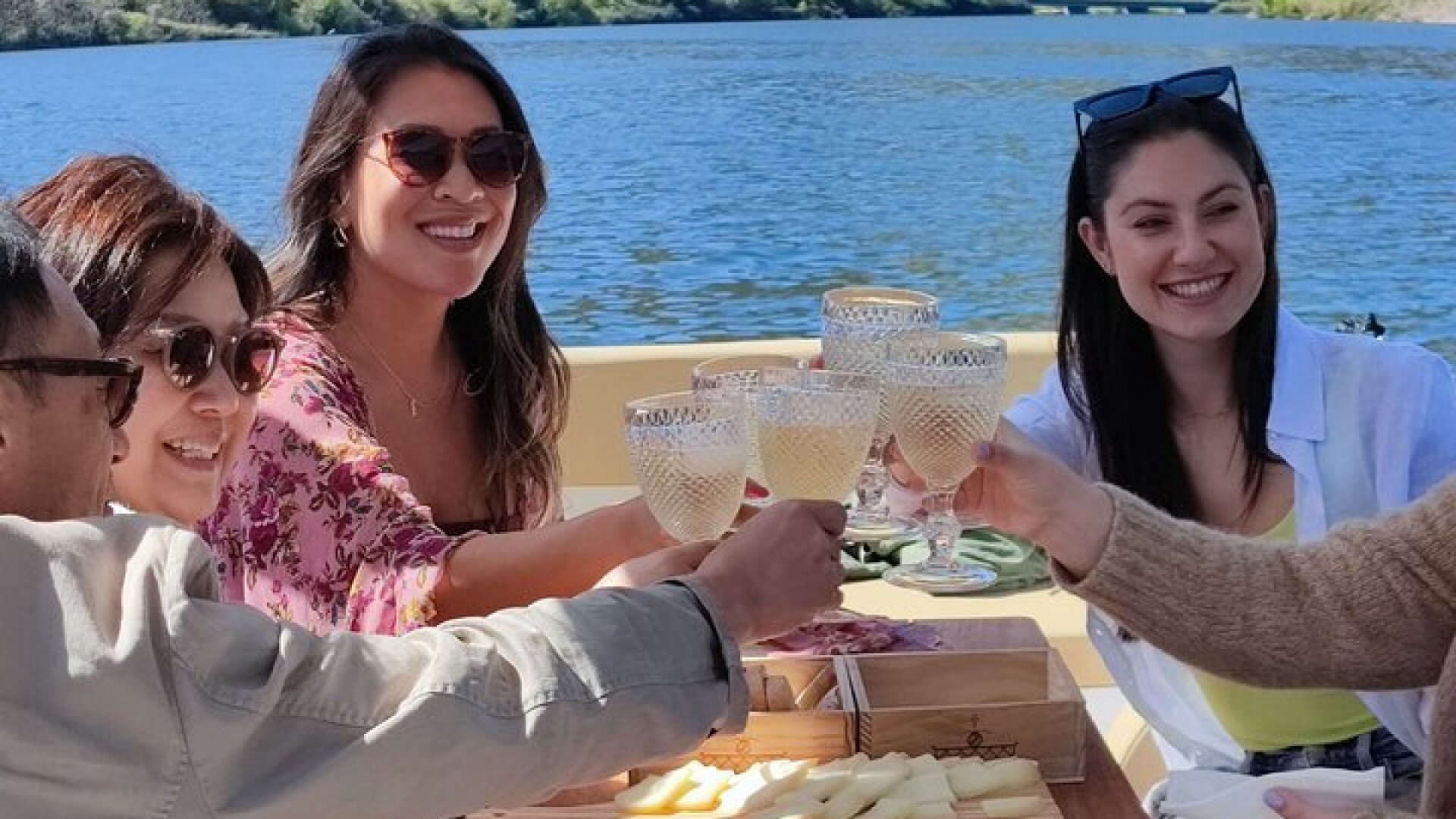 Wine Venture and Boat Trip in Douro Valley from Porto