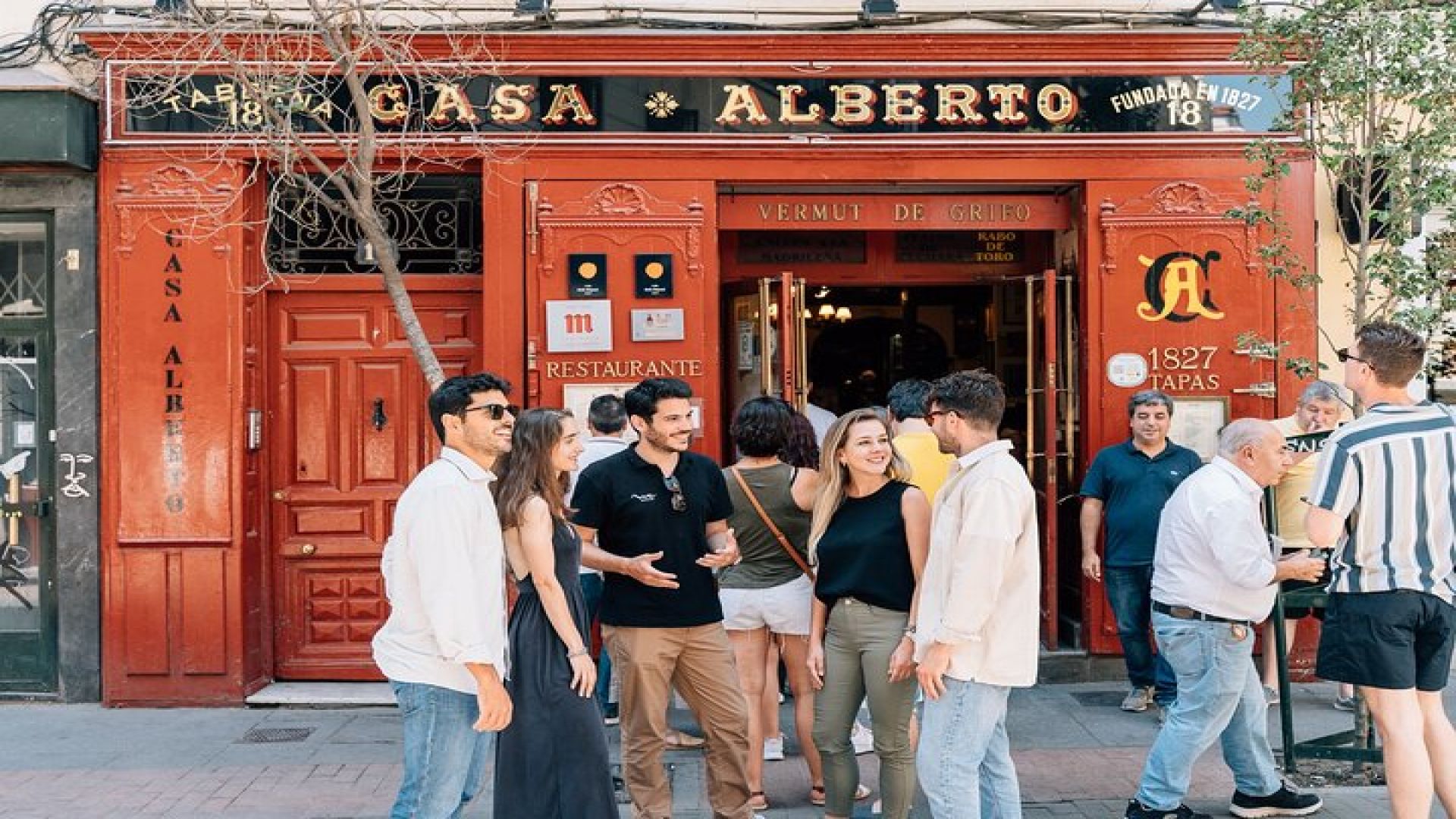 Madrid Tapas & Wine Tour with Rooftop Views and Local Guide