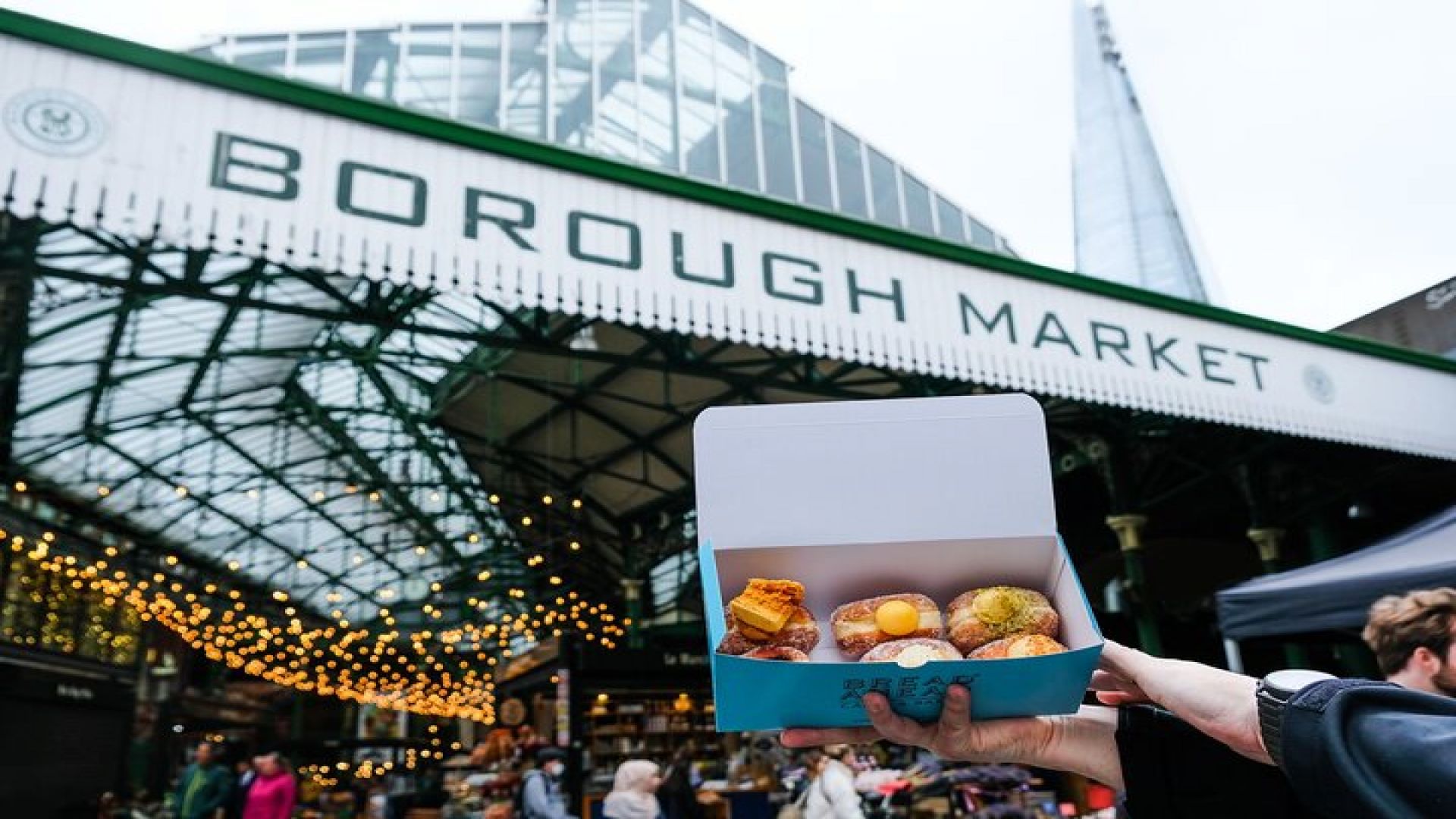 Delicious Doughnuts & Tea: Small-Group Borough Market Experience