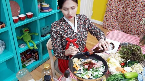 Local Home Korean Cooking Class & Market Adventure in Seoul