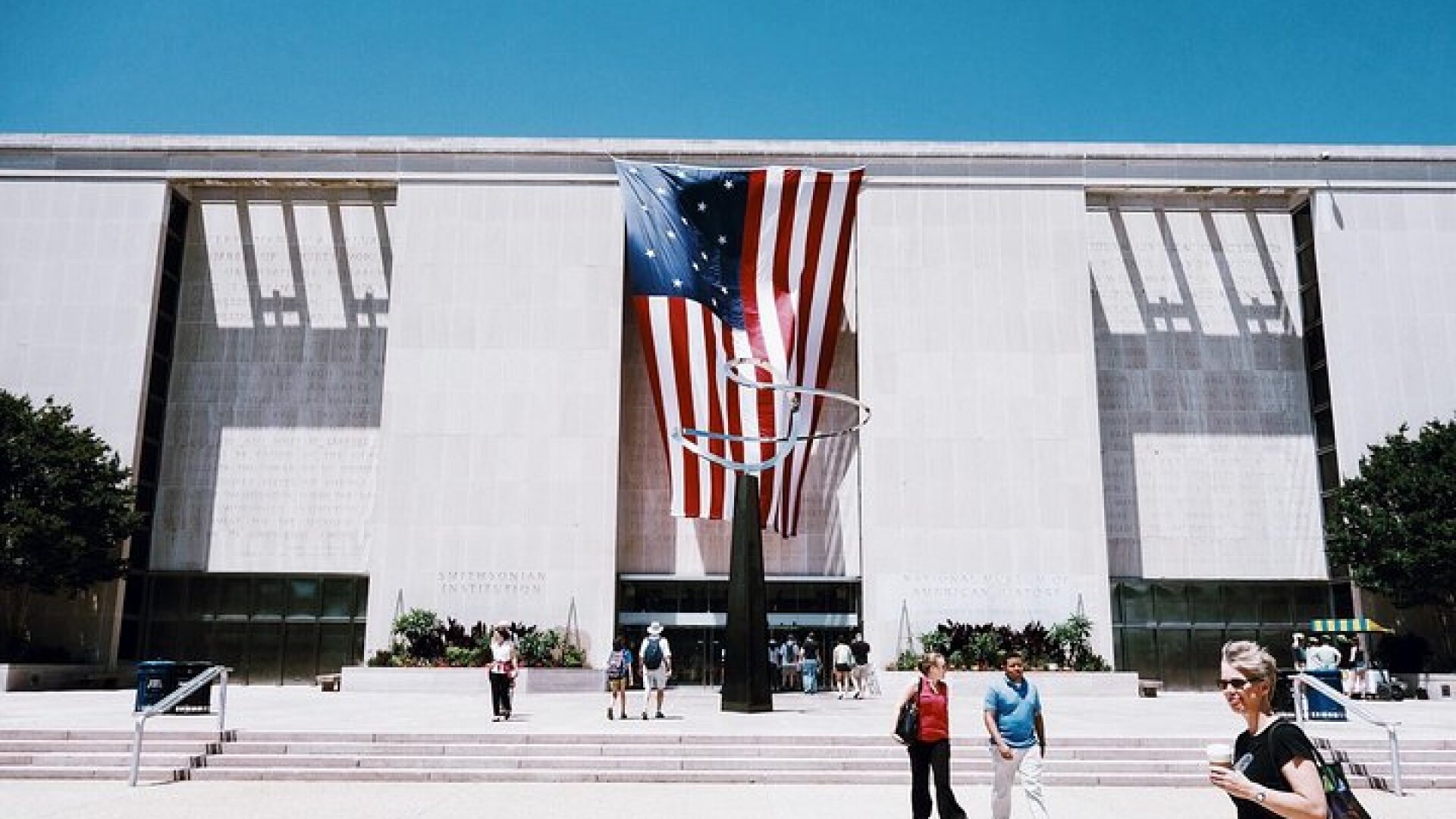 Smithsonian Museum of American History Exclusive Guided Tour