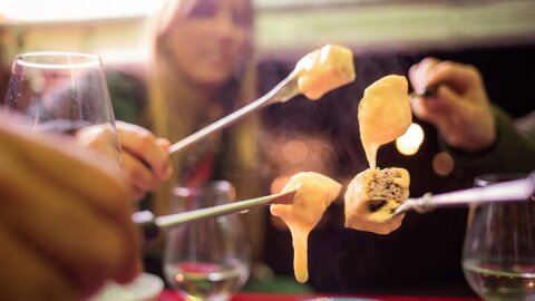 Zurich eTukTuk Private Tour - with Cheese Fondue and Wine