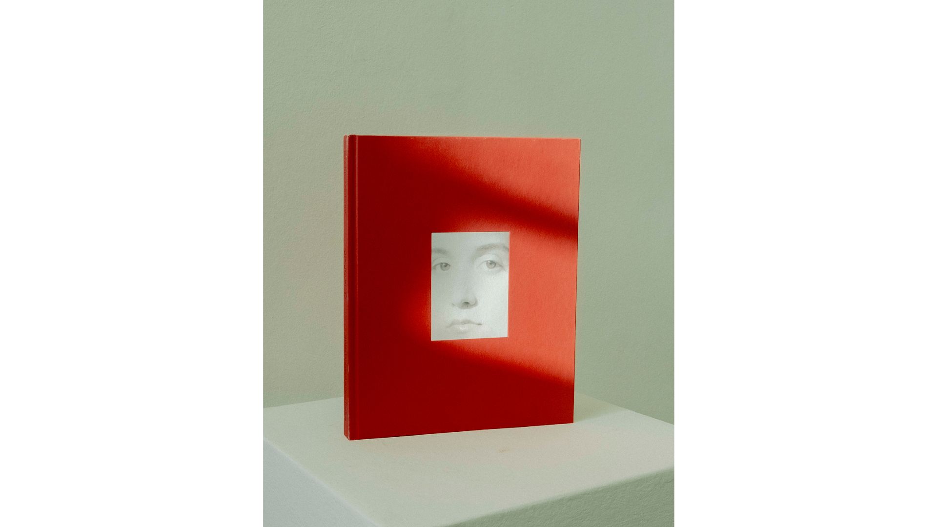 Medlemsbiljett 13 Maj Boksamtal – Not A Typical Persian Girl