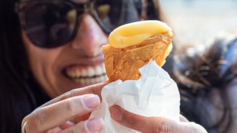 Athens Morning Food & Drinks Tour: a Bite from the Acropolis