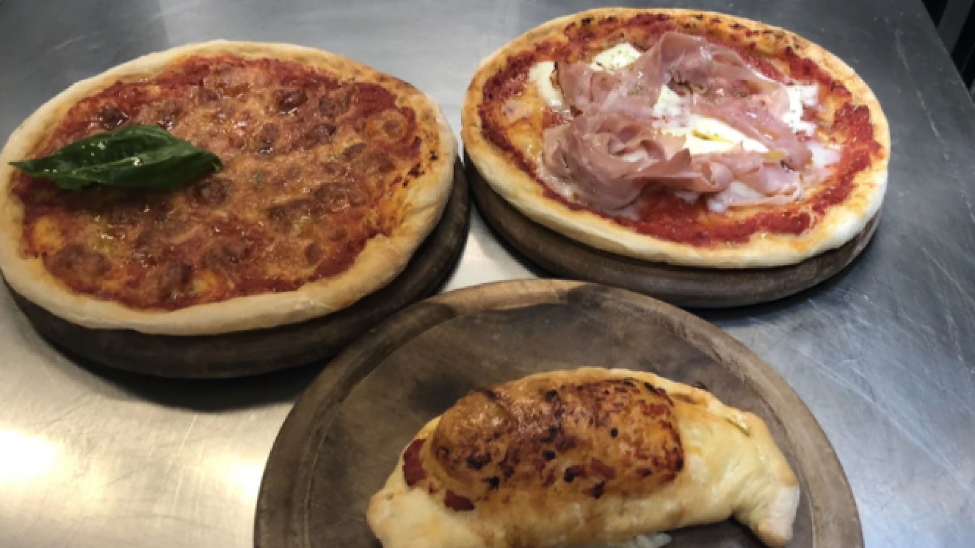 Pizza & Gelato Making Class in Oltrarno